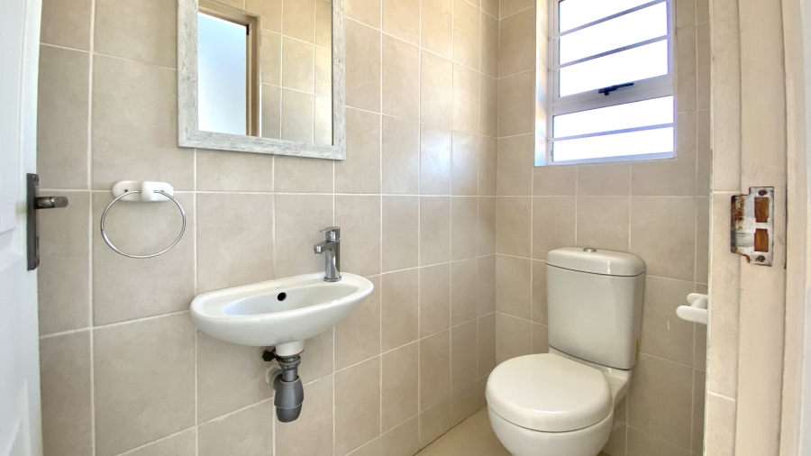 3 Bedroom Property for Sale in Laaiplek Western Cape